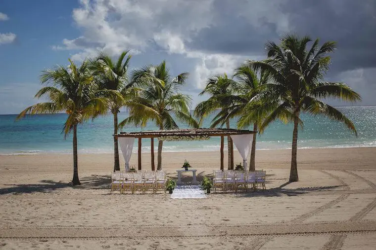secrets akumal beach wedding