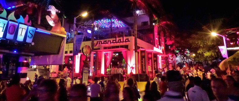 5th avenue playa del carmen party at night