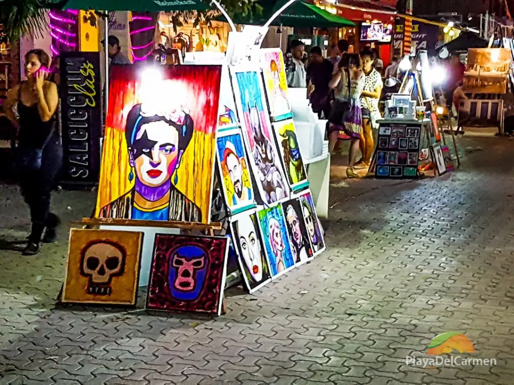 5th Avenue shopping at Caminarte art walk Playa del Carmen