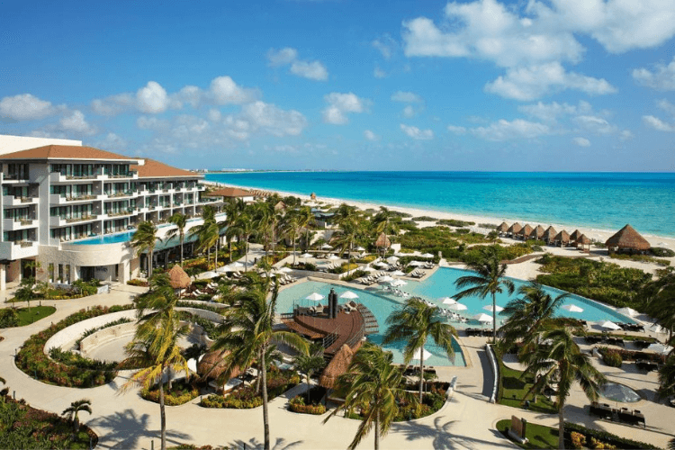 Corporate retreat in Cancun