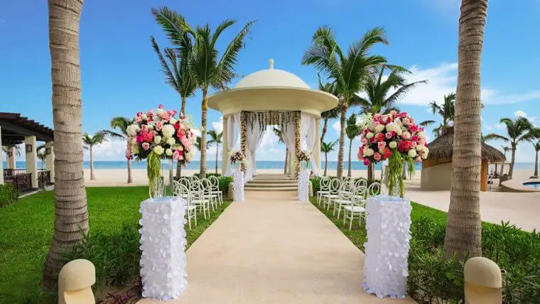Gay & LGBT Wedding Packages in Cancun