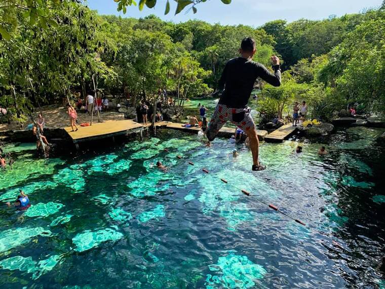 Cenote Azul