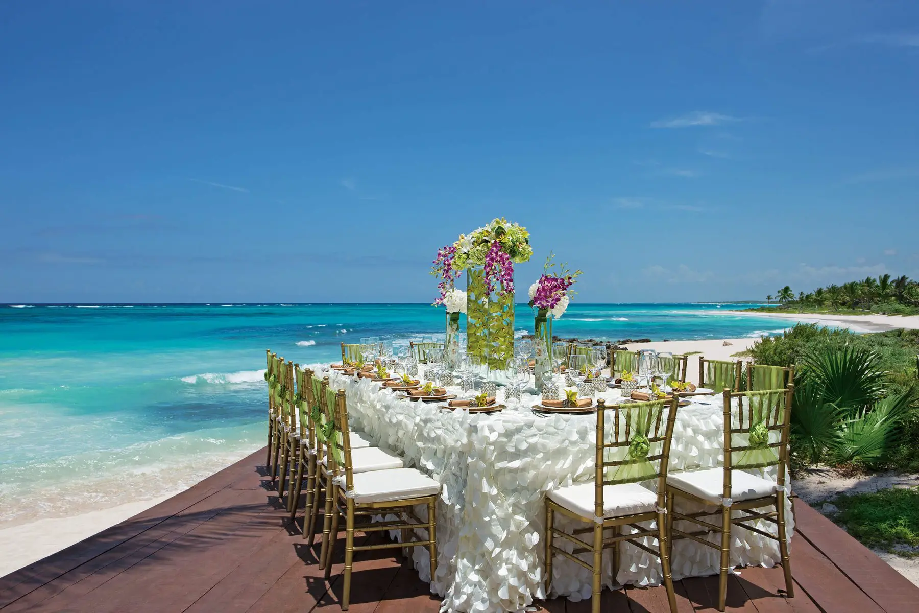 Wedding on beach in Cancun