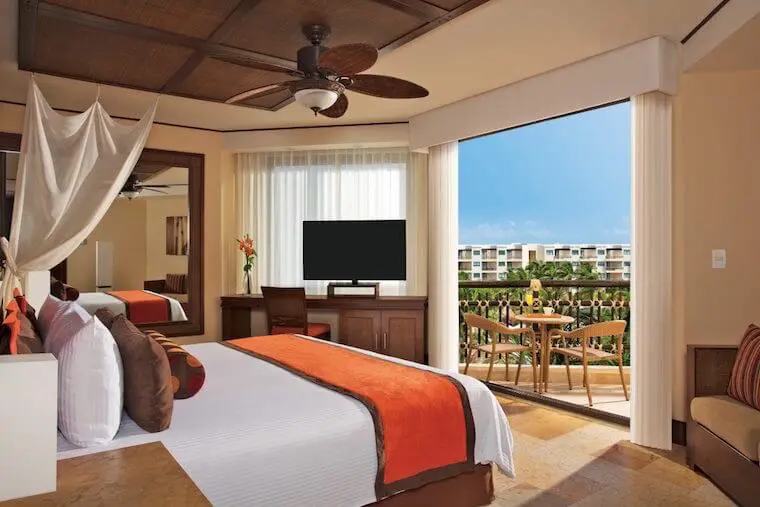 rooms at Dreams Riviera Cancun