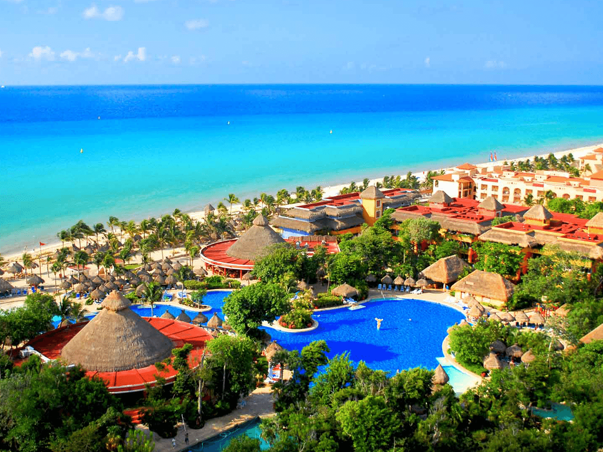 My HONEST Review of the Iberostar Quetzal Resort (2024)
