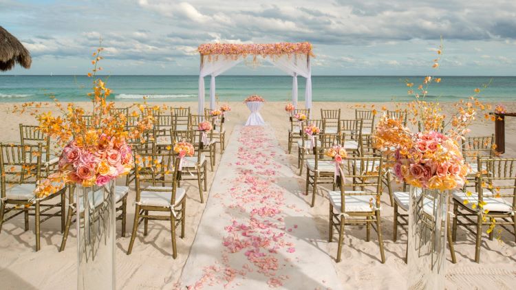 Iberostar Paraiso Maya wedding setup on the beach