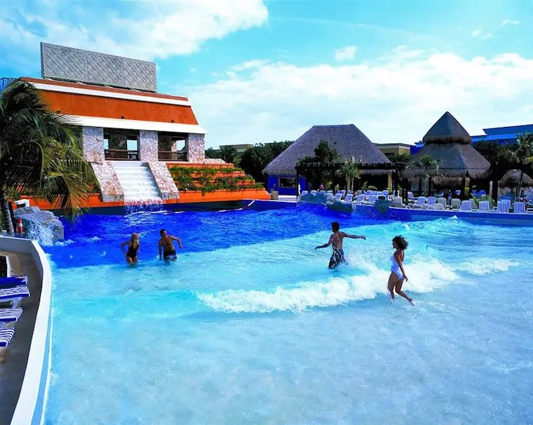 Iberostar Paraiso Lindo Wave pool