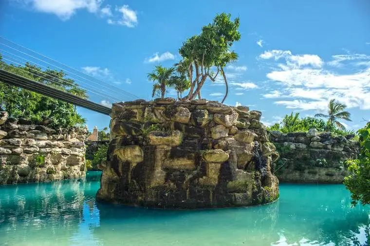 Swinging bridges at the new xcaret hotel