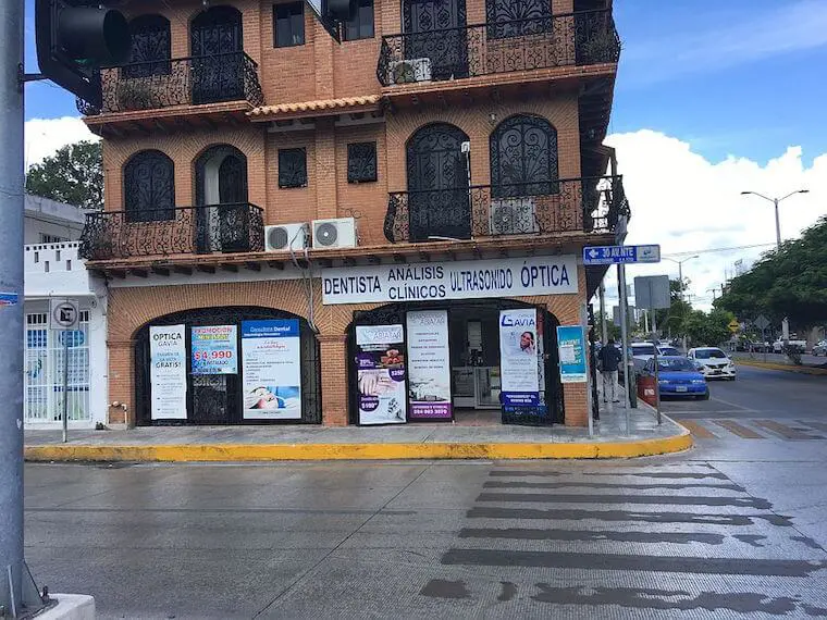 Opticians Playa del Carmen 