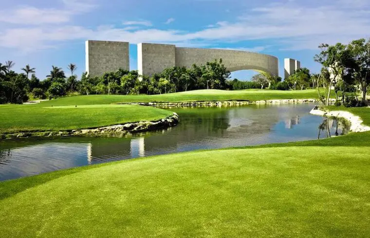 golf at secrets akumal