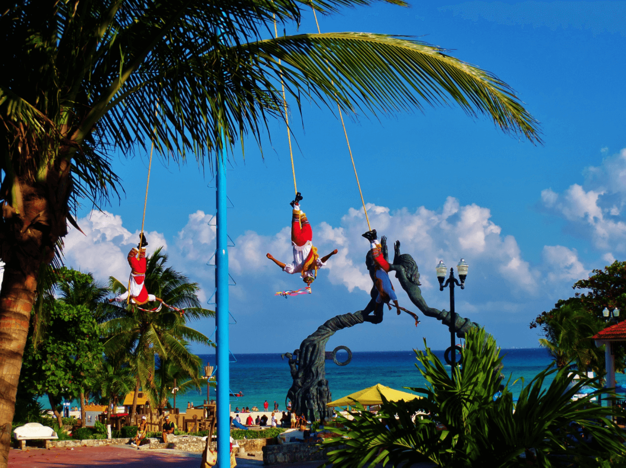 entertainment in Riviera Maya 