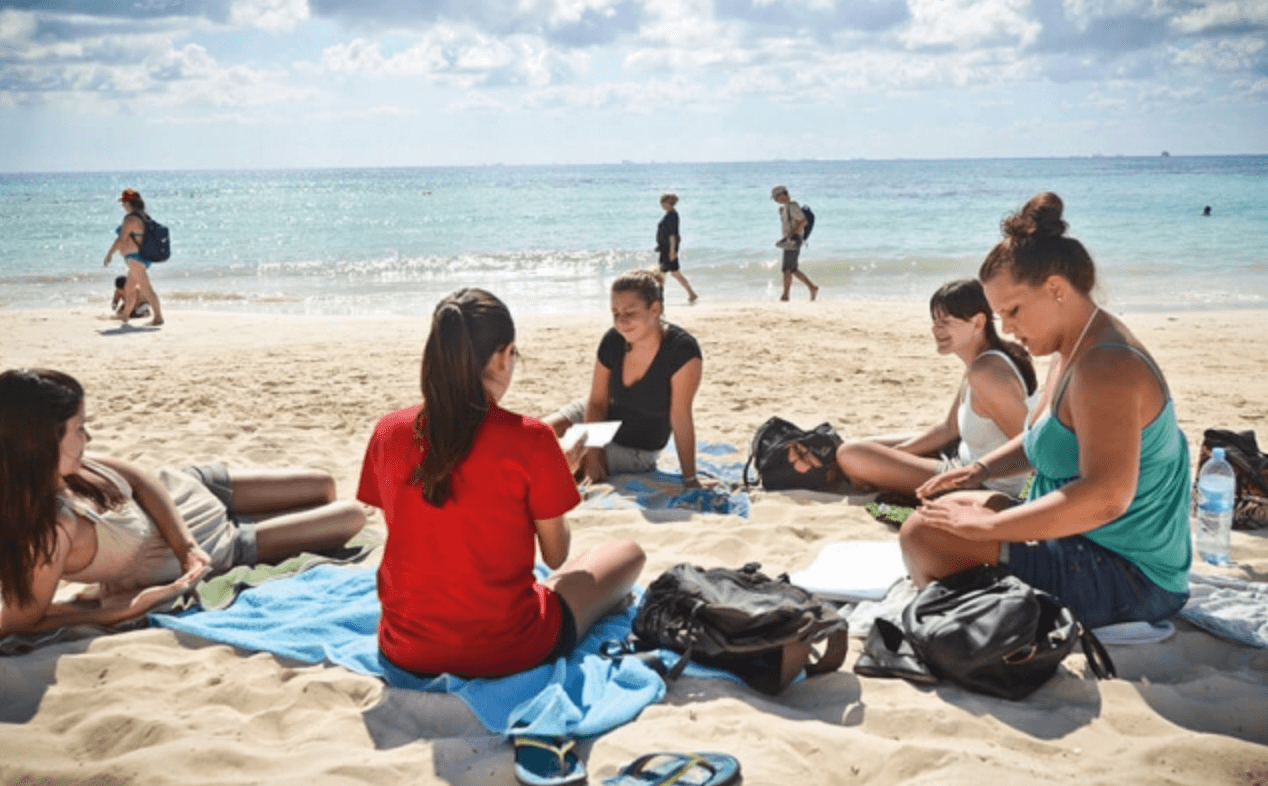 Learning Spanish on the beach