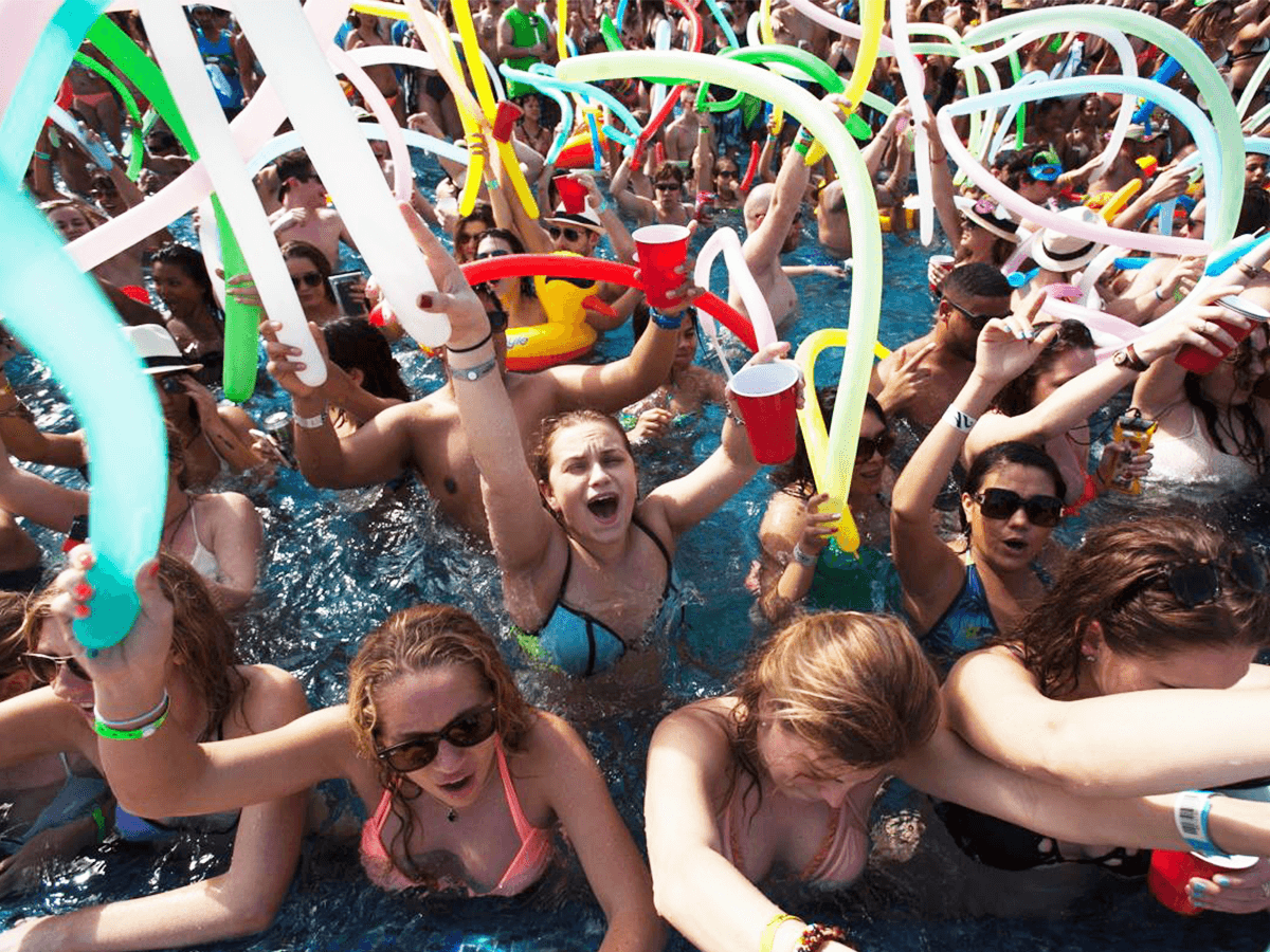 The Ultimate Guide to Spring Break for Singles (2024)