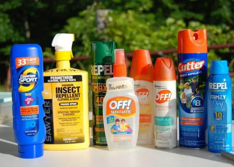 Sunscreen-and-bug-spray-810x542