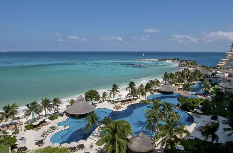 corporate retreats cancun