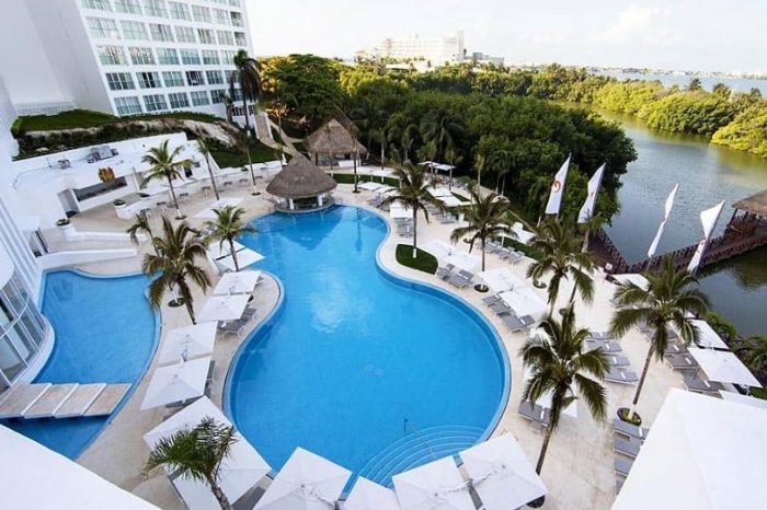 Weddings at Le Blanc Spa Resort | Our Honest Review (2025)