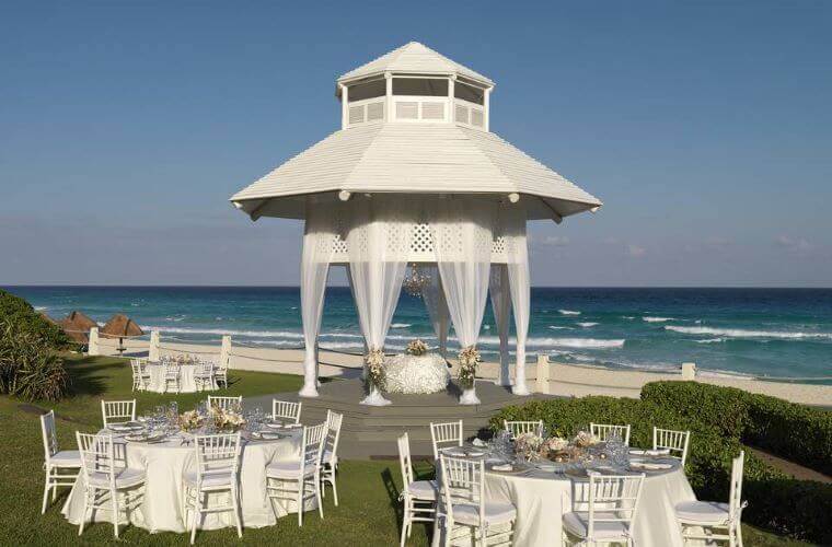 wedding gazebo and ceremony seating at Paradisus Cancun