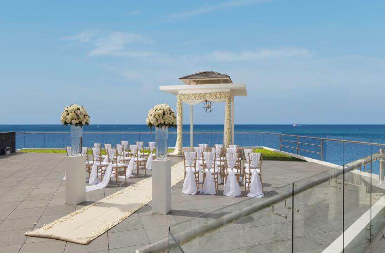 Sky wedding setup at Nickelodeon Riviera Maya 