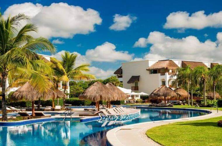 pool area at Valentin Imperial Riviera Maya 