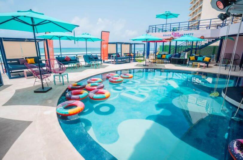 pool at the Coco Bongo beach club