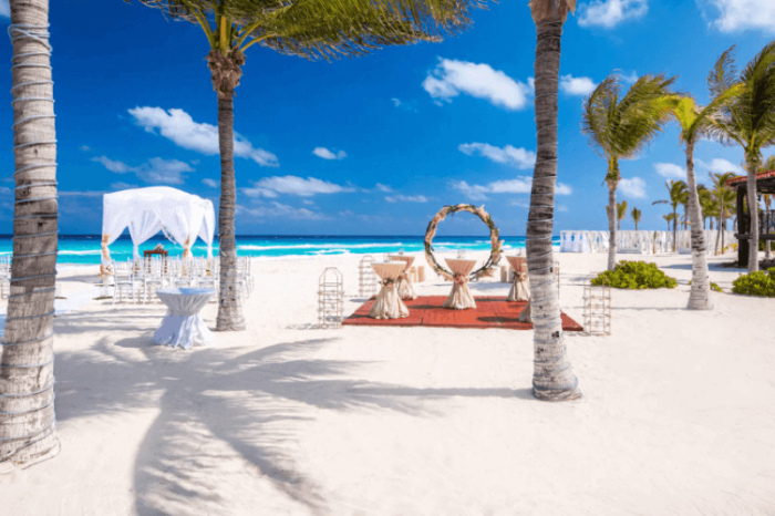 Best Time of Year to For a Beach Wedding in Mexico