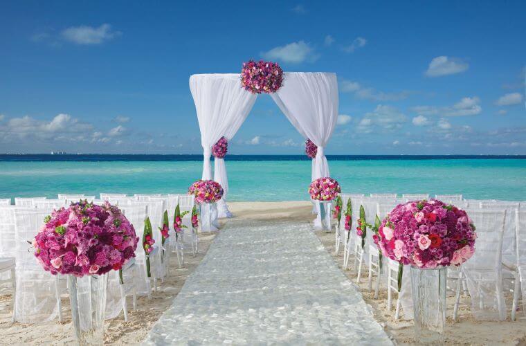 The beach wedding wet up at Dreams Sands Cancun 