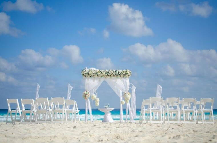 beach wedding set up at Fiesta Americana Condesa 