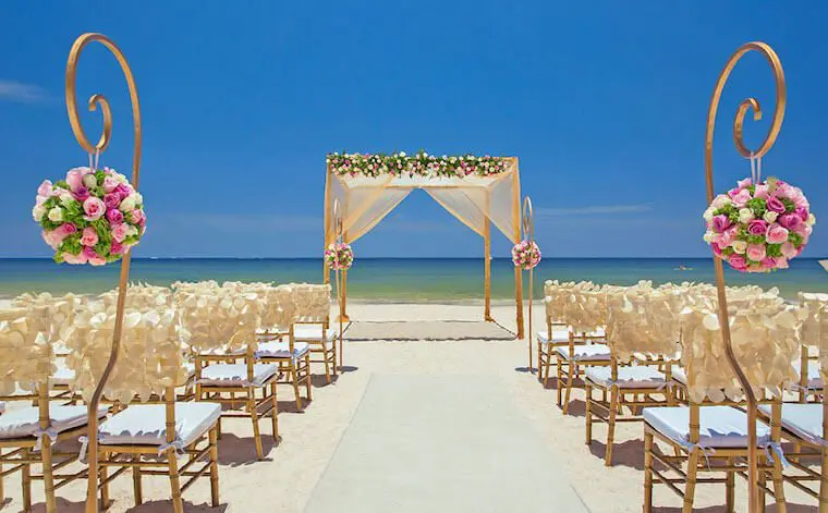 Wedding on the beach in MExico