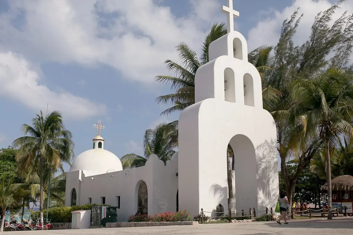 Get Married at Capilla de Nuestra Señora del Carmen on 5th Av