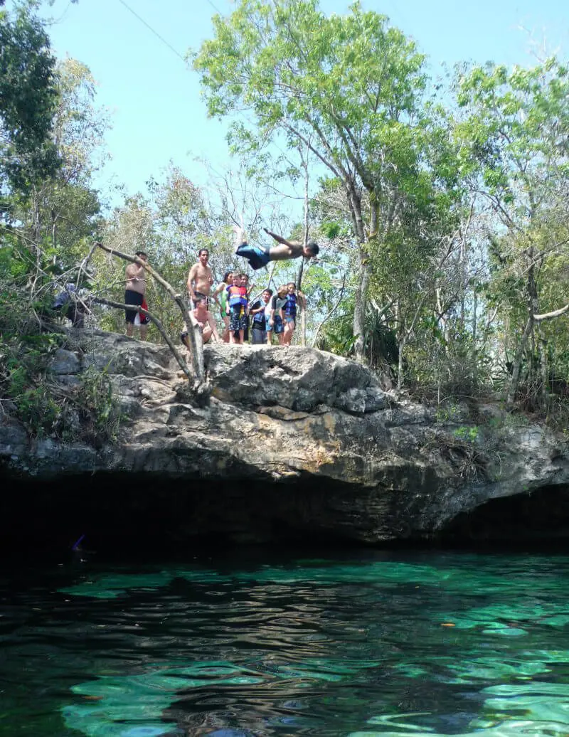 cenote azul cliff jump