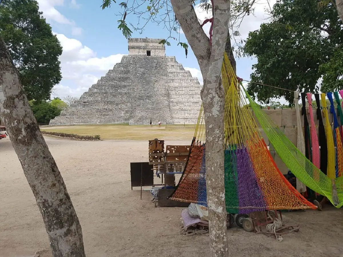 Mayan pyramid Chichen Itza Kukulkan