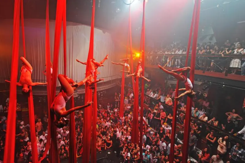 THIS Is What What 'Coco Bongo' Is REALLY Like!