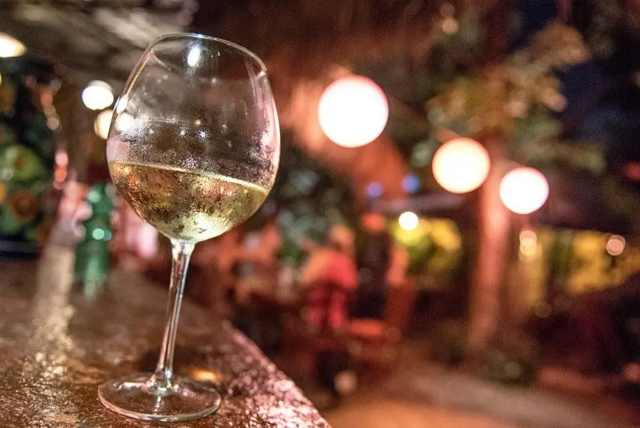 White wine at El Jardin Restaurant in Playa del Carmen