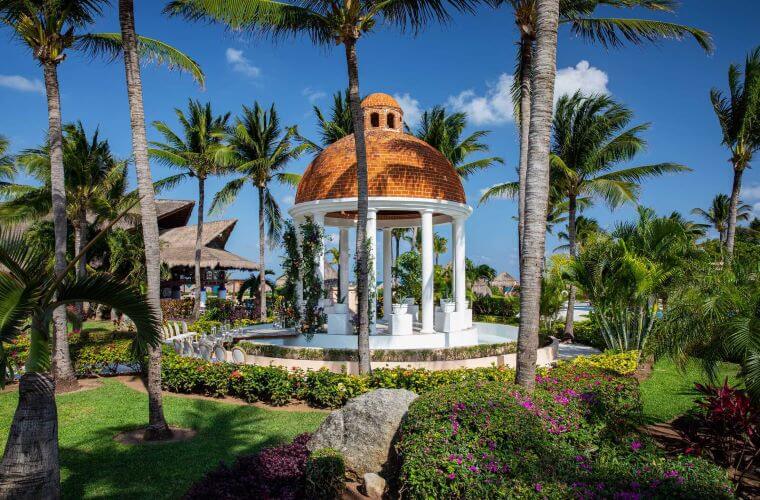 Wedding gazebos are a stunning venue option at Excellence Riviera Cancun 