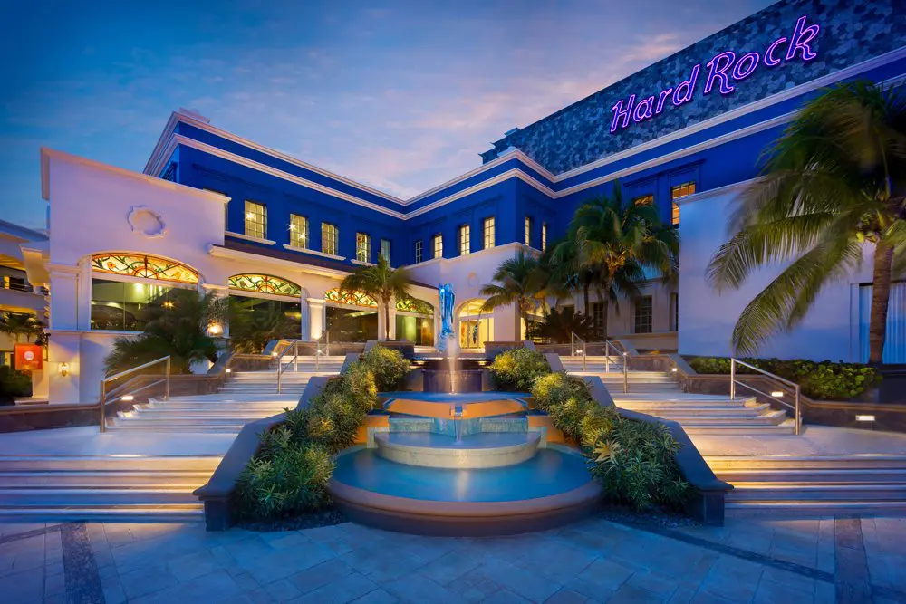 Rockin' in the Riviera: My Review of Hard Rock Hotel Riviera Maya (2023)