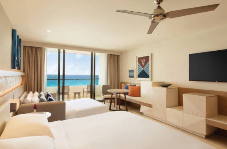 Hyatt Ziva honeymoons in Cancun suites 