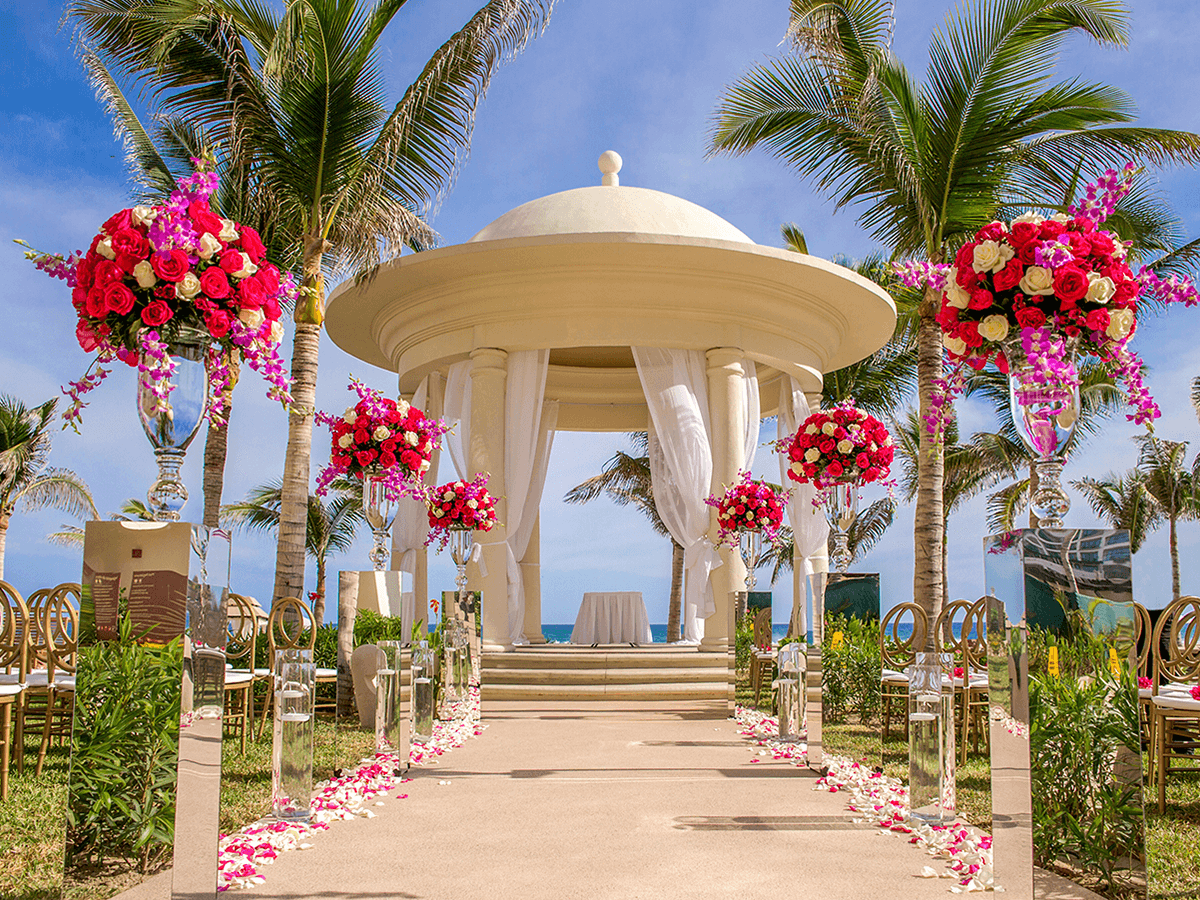 Top 10 All-Inclusive Resorts for LGBT Weddings Mexico (2023) pic