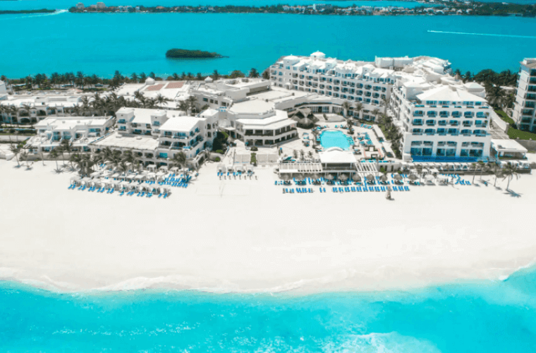 aerial view of Wyndham Alltra Cancun