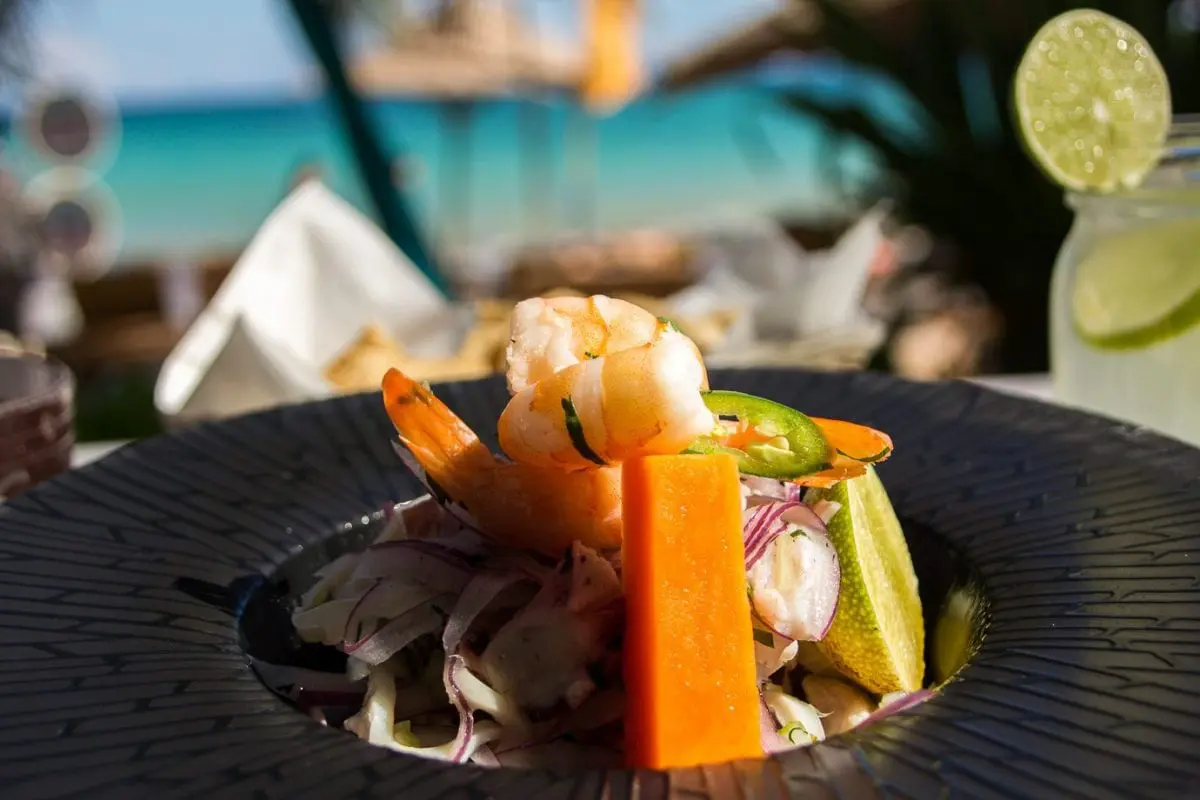 Healthy food at Inti Beach Club in Playa del Carmen