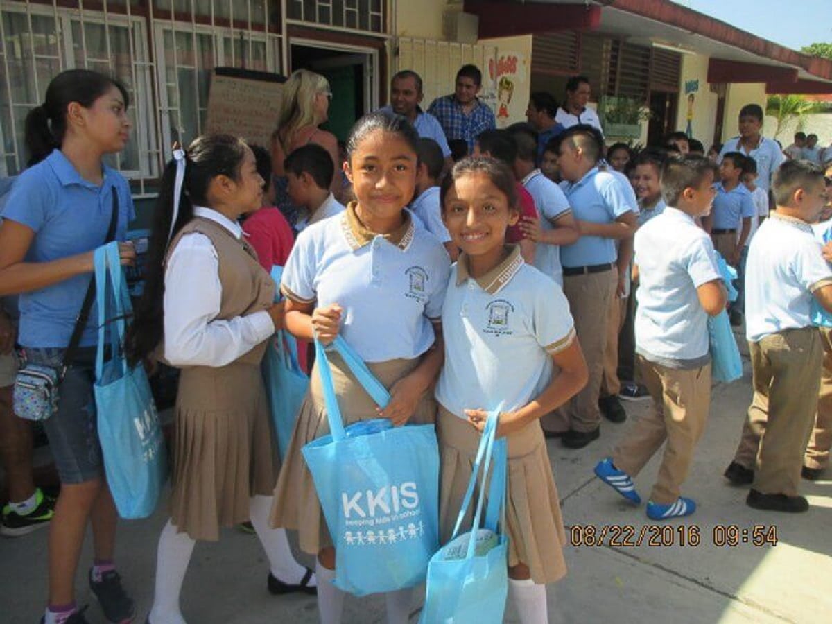 Group of kids with KKIS bags