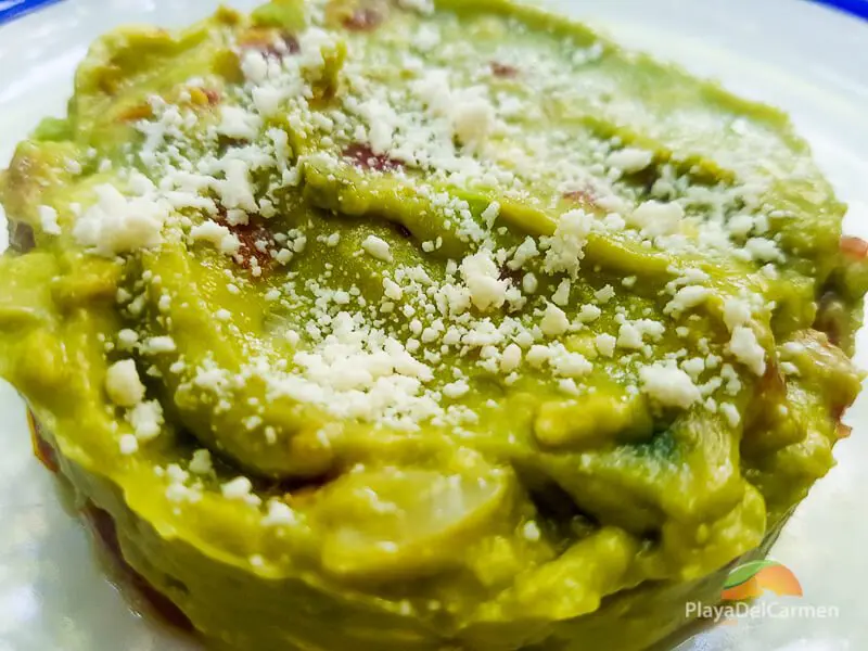 guacamole appetizer at La Cueva del Chango