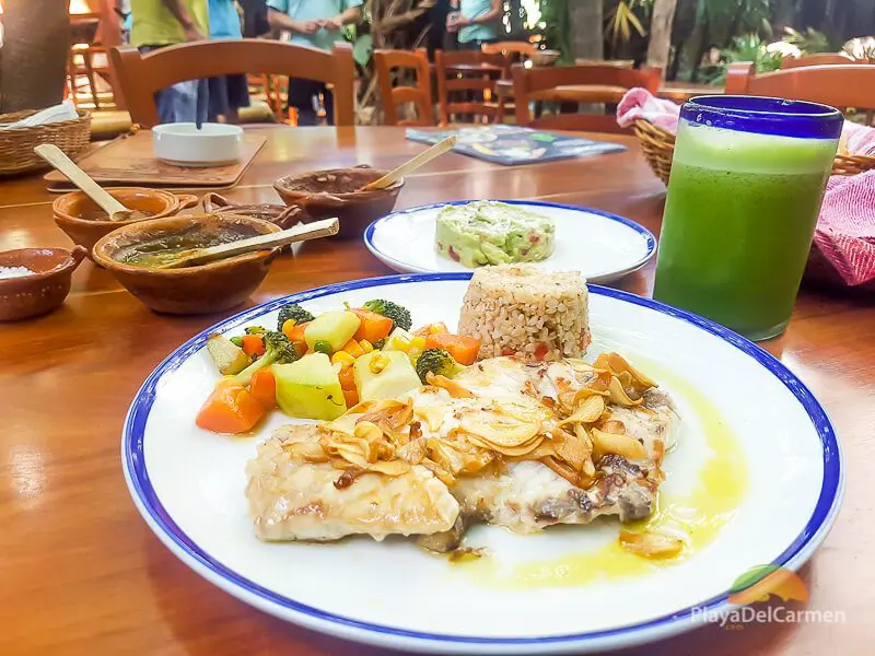 a portion of brown rice accompanied my delicious fillet at La Cueva del Chango