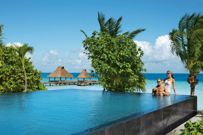 Top Luxury Hotel Wedding Packages in Mexico w/Prices (2023)