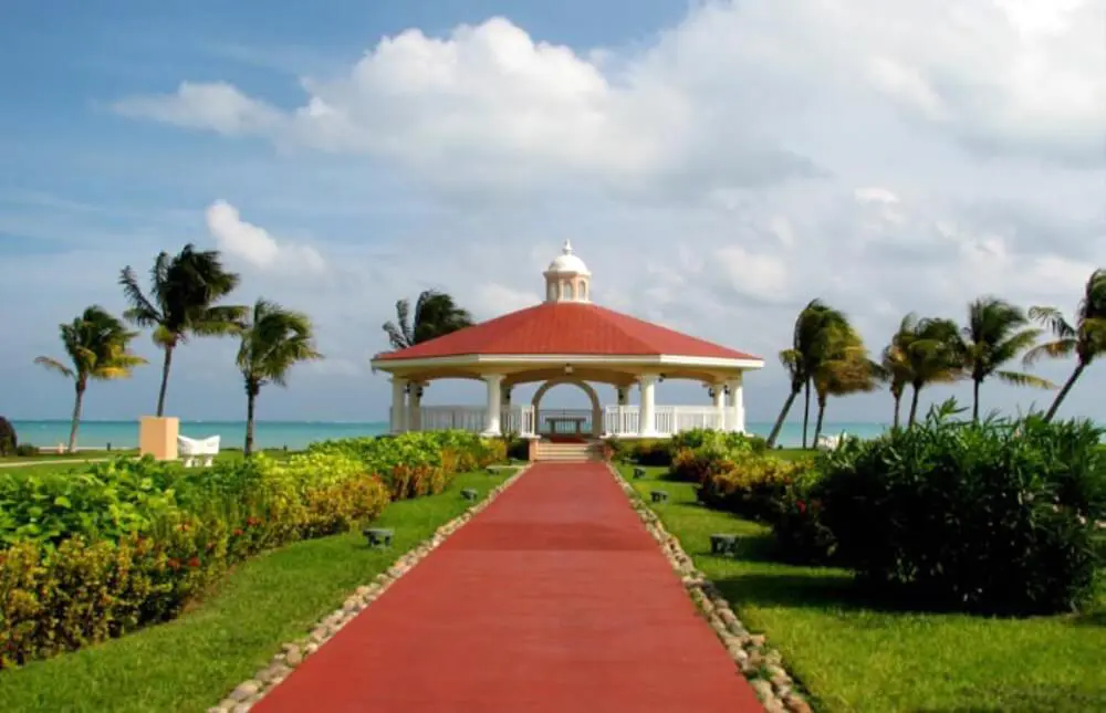 destination wedding option at moon palace cancun