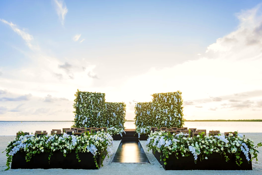 nizuc wedding venue on the beach