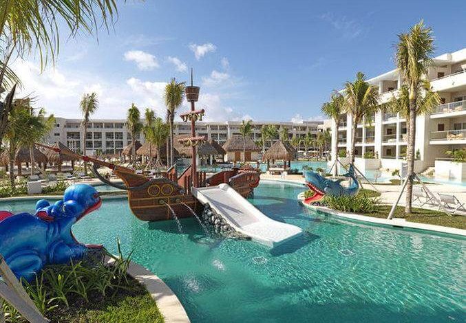 Hotels with waterslides