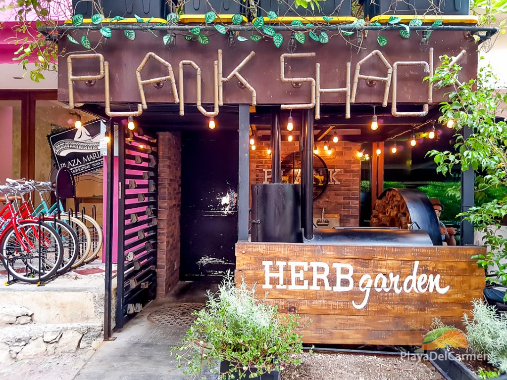 Playa del Carmen restaurant Plank Gourmet Grill Smoke Shack