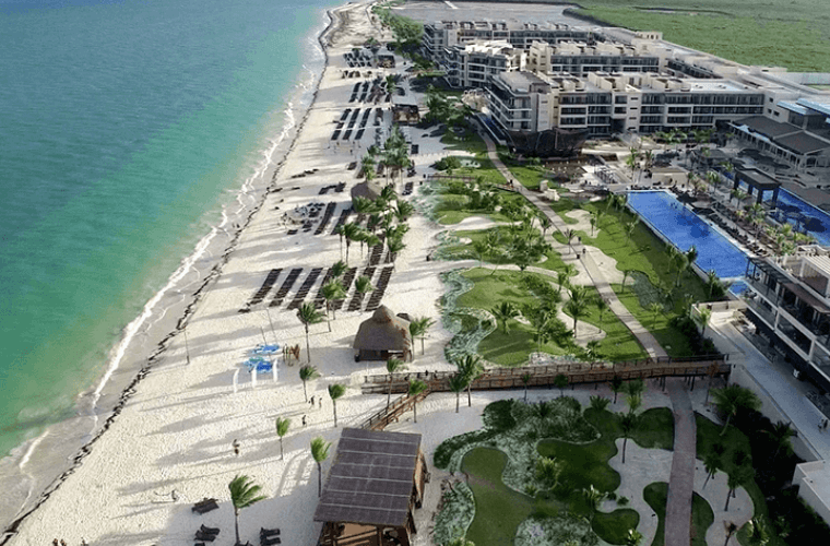 aerial view of Royalton Riviera Cancun