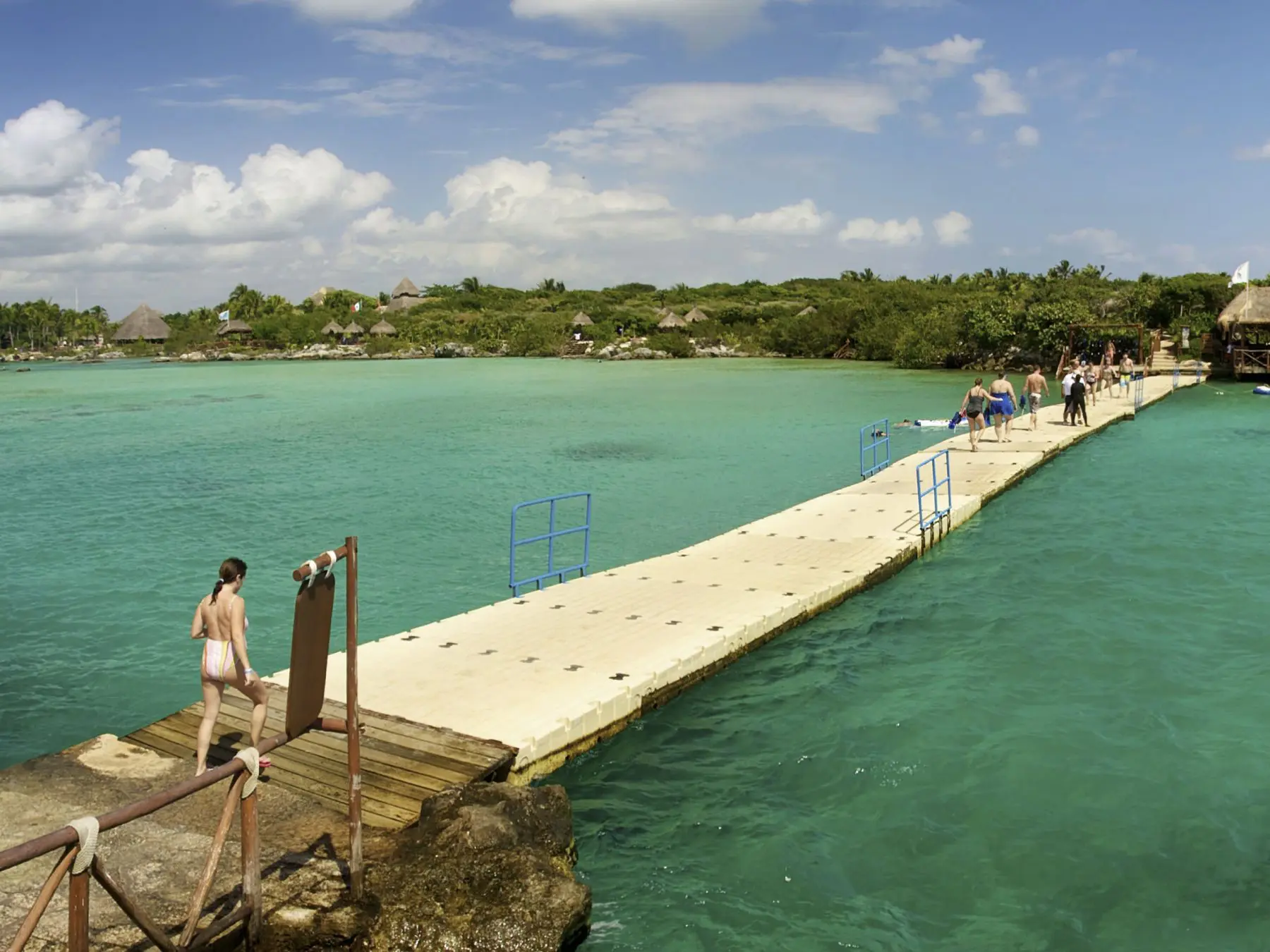 Xel-Ha floating bridge