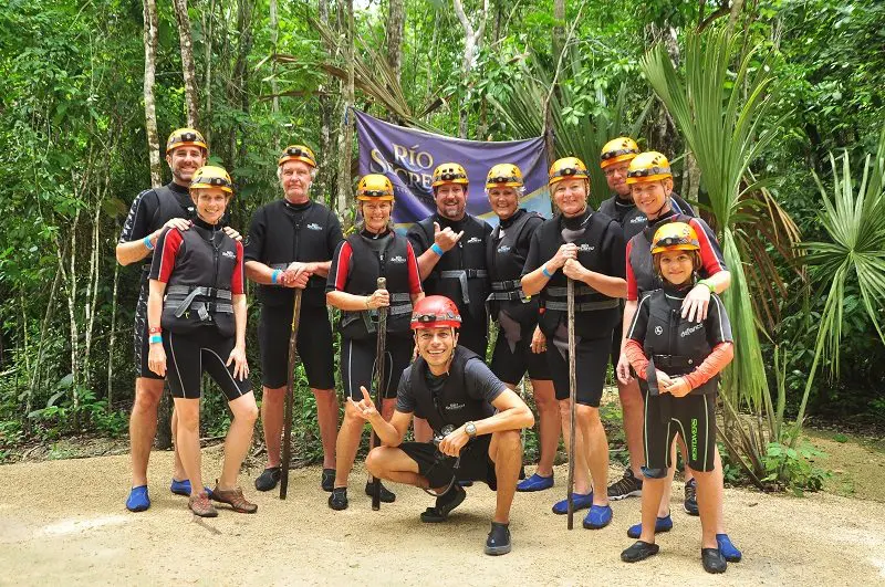 rio secreto group picture